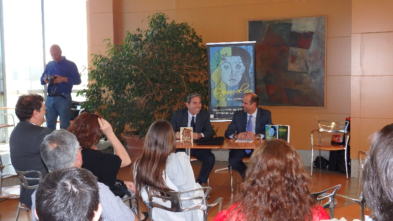 FOTO PRESENTACIÓN LIBRO